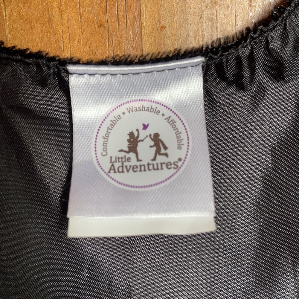 Pirate Cape and Skull Cap- EUC - Picture 6 of 9